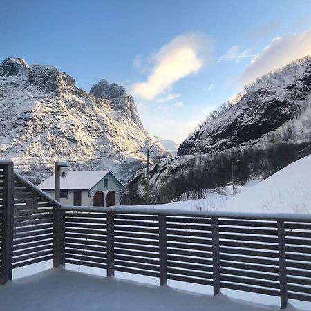 Segla Guesthouse - With View Of Fjord Fjordgard エクステリア 写真