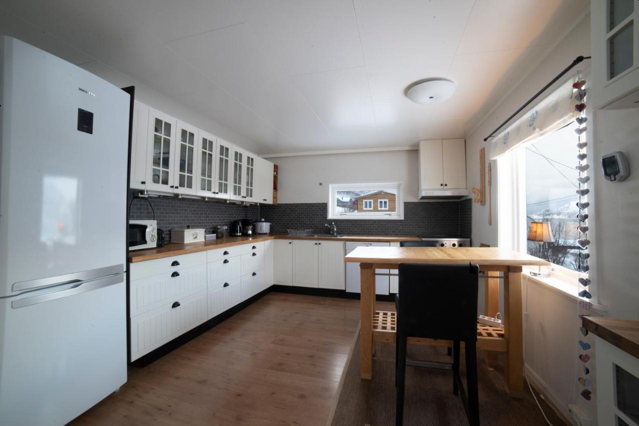 Segla Guesthouse - With View Of Fjord Fjordgard エクステリア 写真