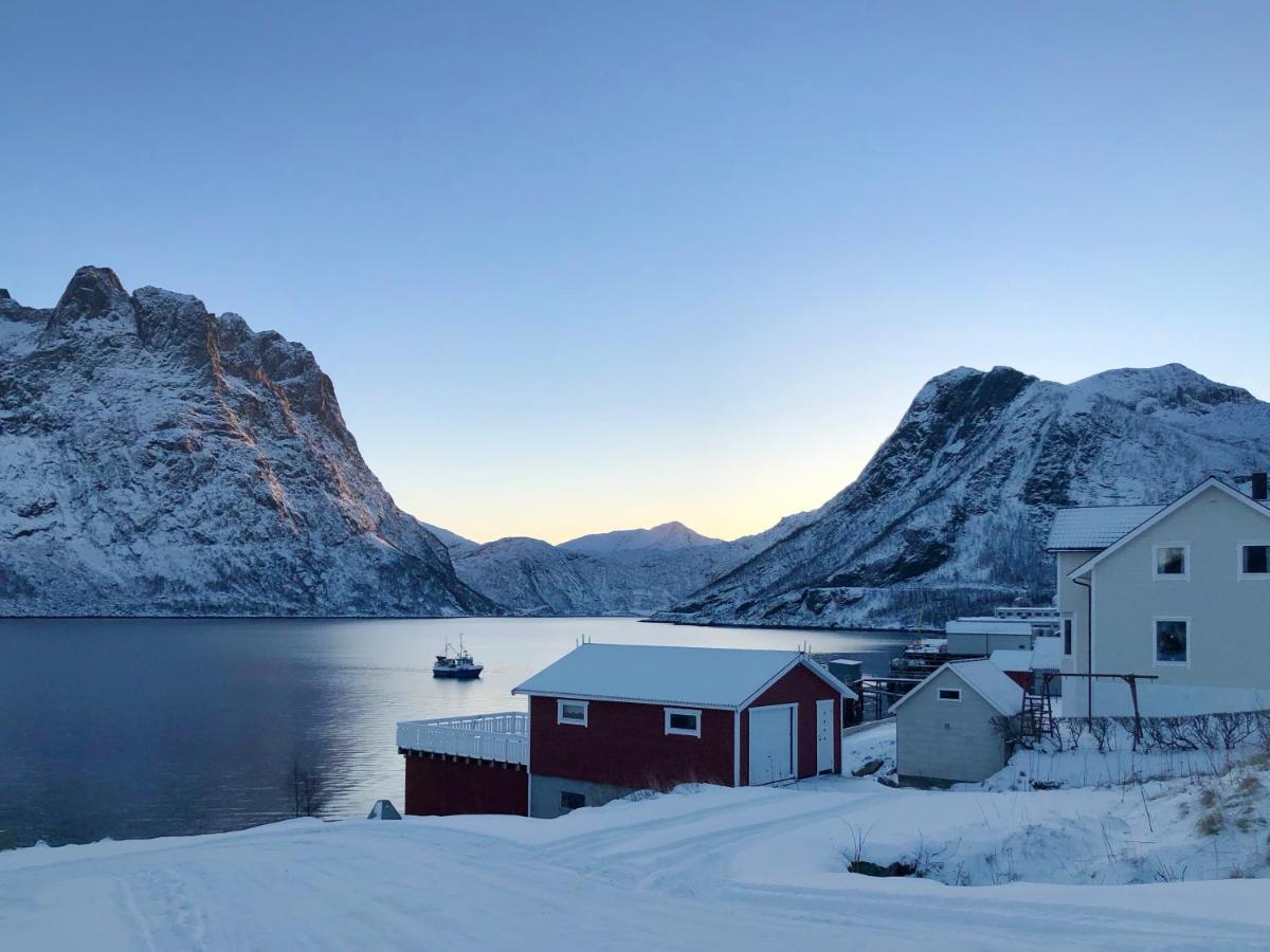 Segla Guesthouse - With View Of Fjord Fjordgard エクステリア 写真