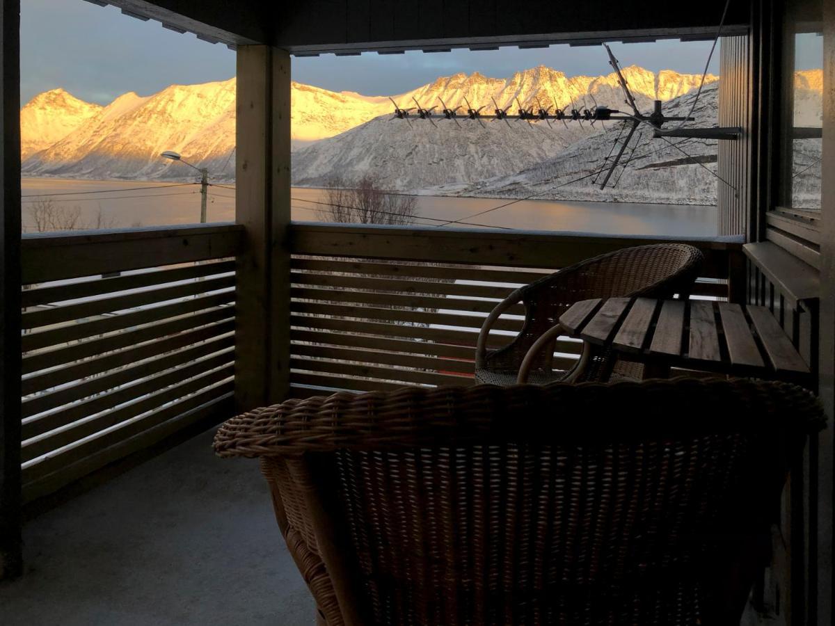 Segla Guesthouse - With View Of Fjord Fjordgard エクステリア 写真
