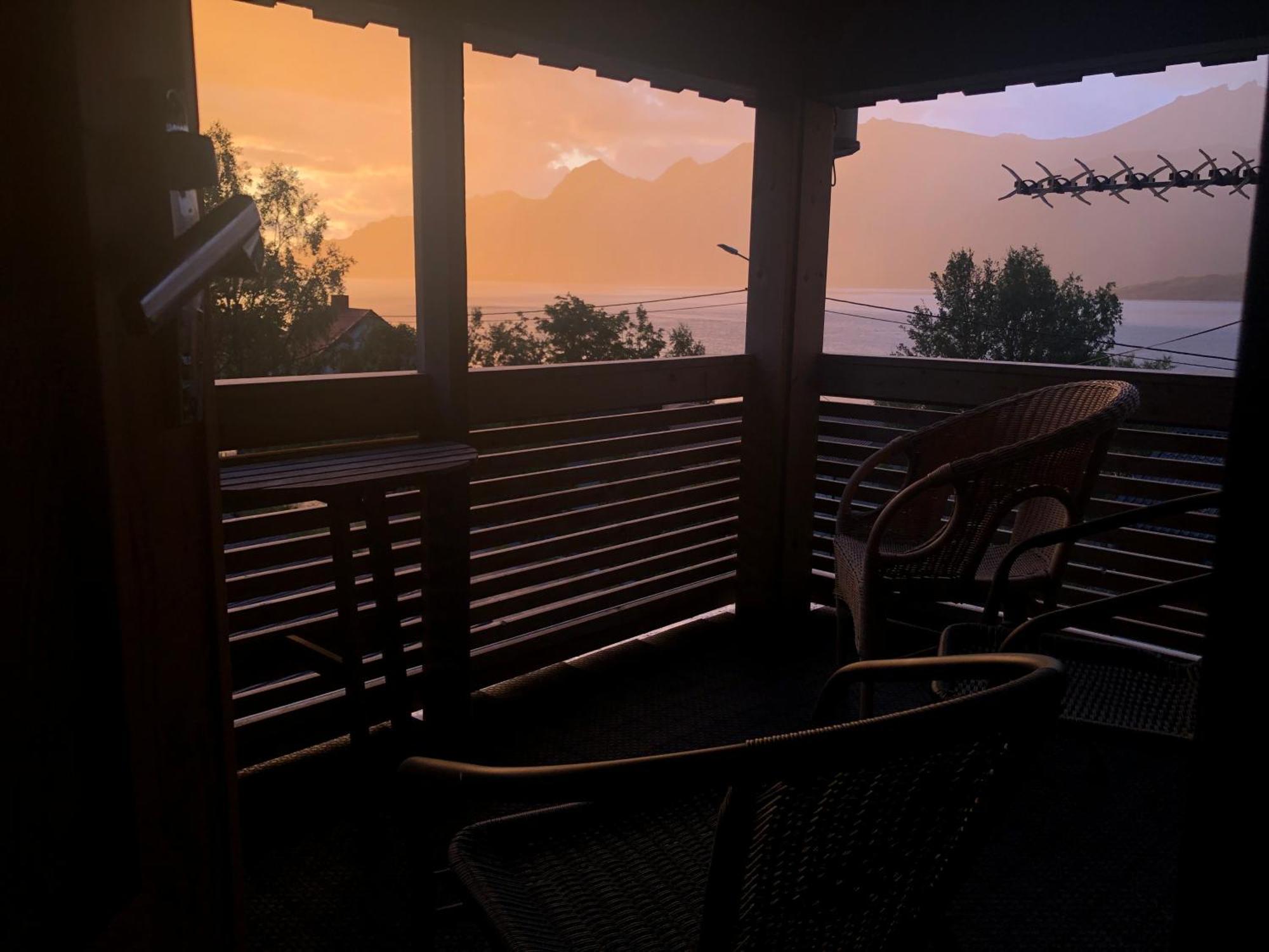 Segla Guesthouse - With View Of Fjord Fjordgard エクステリア 写真