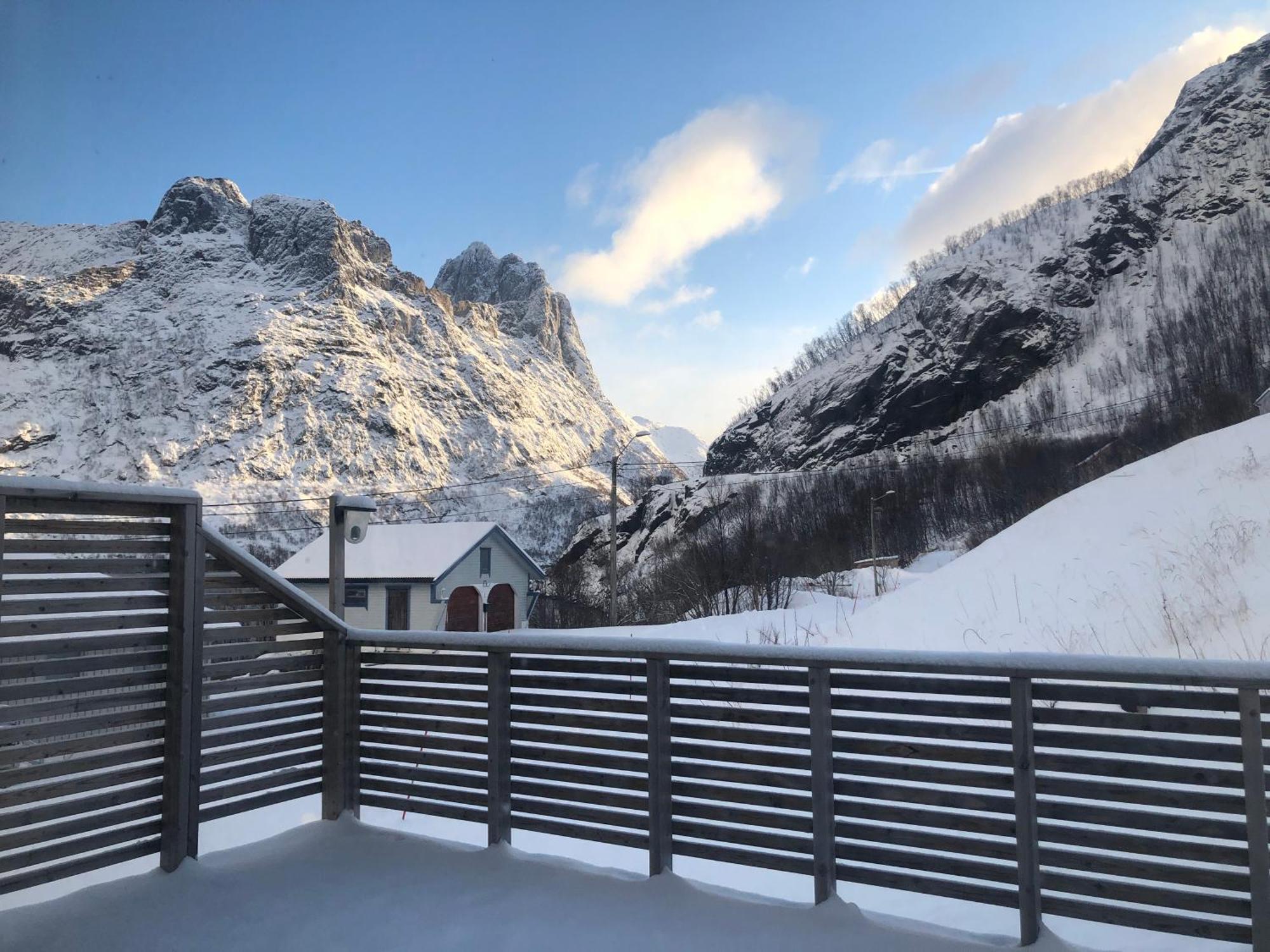 Segla Guesthouse - With View Of Fjord Fjordgard エクステリア 写真